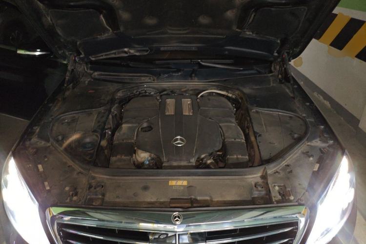Used Mercedes-Benz S-Class 2017 S 400 L Engine Bay