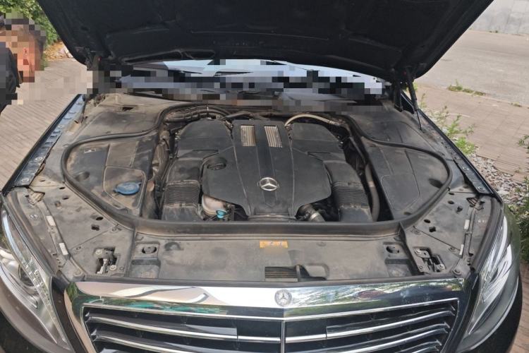Used Mercedes-Benz S-Class 2017 S 320 L Luxury Model Engine Bay