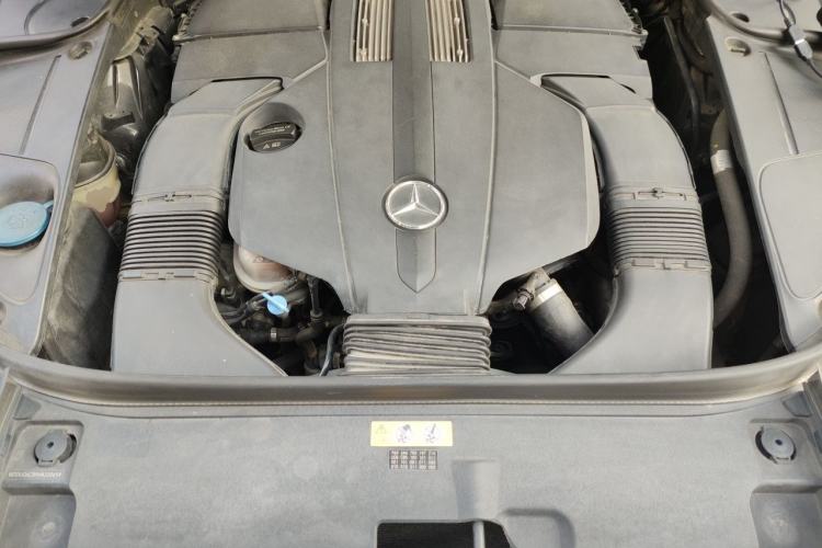 Used Mercedes-Benz S-Class 2017 S 320 L Business Model Engine Bay