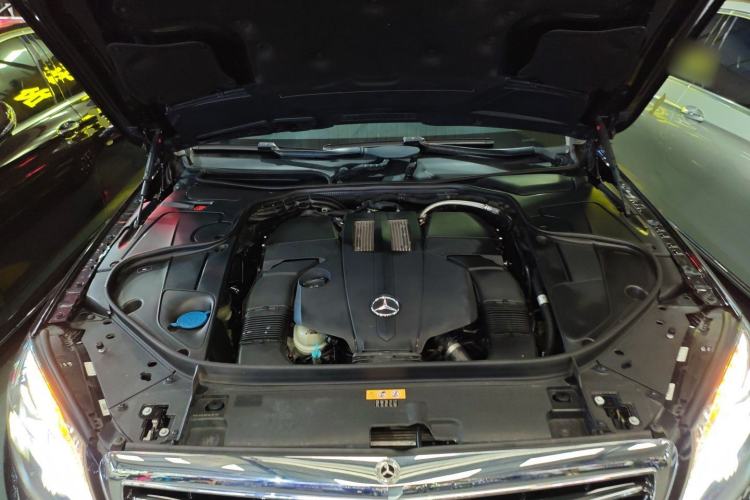 Used Mercedes-Benz S-Class 2017 S 320 L Business Model Engine Bay