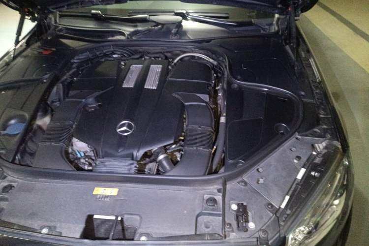 Used Mercedes-Benz S-Class 2017 S 320 L Business Model Engine Bay Left