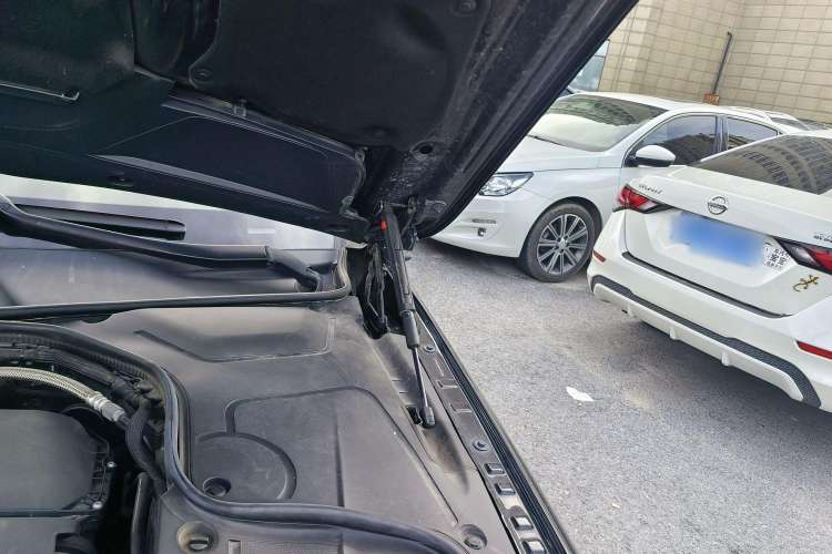 Used Mercedes-Benz S-Class 2017 S 320 L Business Upgrade Edition Engine Bay Left