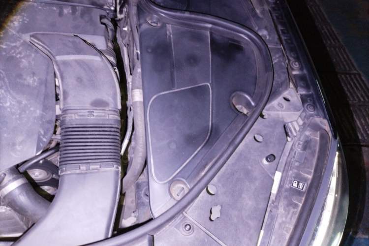 Used Mercedes-Benz S-Class 2017 S 400 L Engine Bay Left