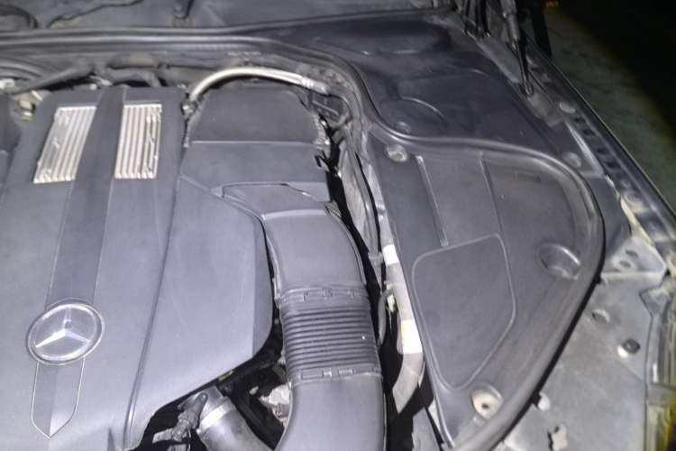 Used Mercedes-Benz S-Class 2017 S 320 L Business Model Engine Bay Left