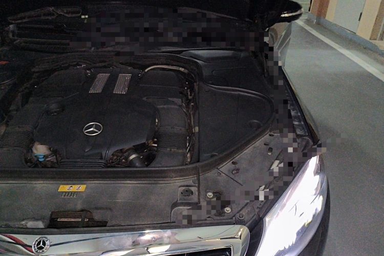 Used Mercedes-Benz S-Class 2017 S 400 L Engine Bay Left