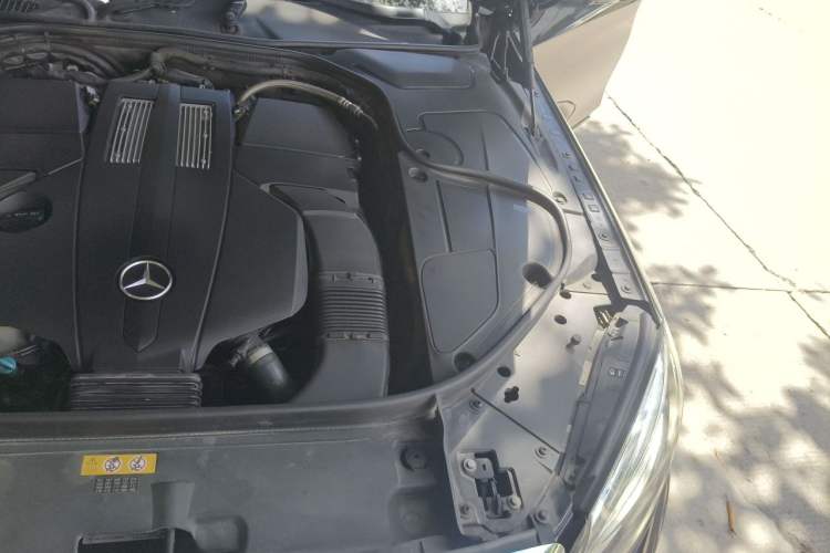 Used Mercedes-Benz S-Class 2017 S 400 L Engine Bay Left