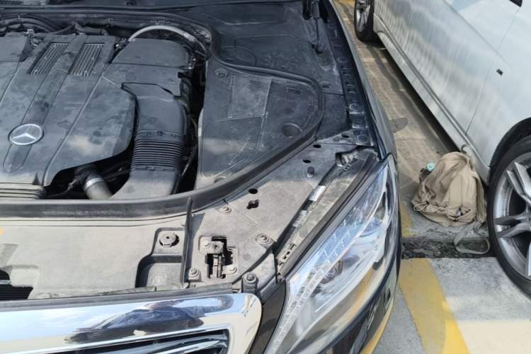 Used Mercedes-Benz S-Class 2017 S 320 L Business Model Engine Bay Left