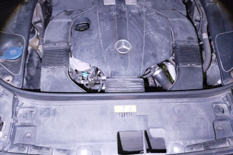 Used Mercedes-Benz S-Class 2017 S 400 L Engine Bay