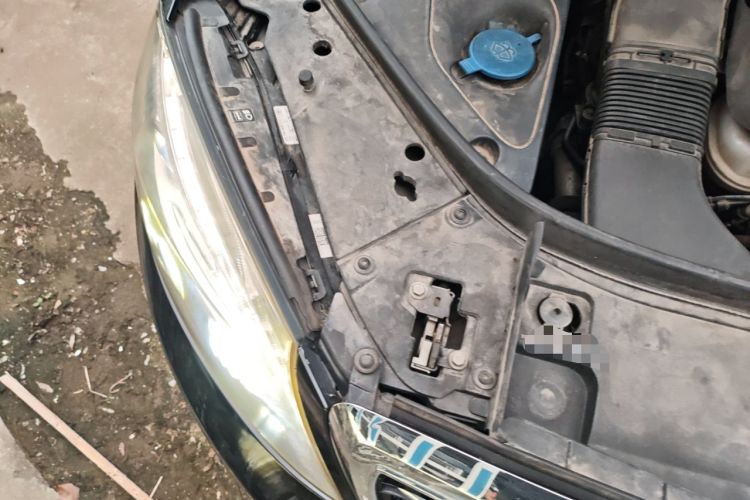 Used Mercedes-Benz S-Class 2017 S 320 L Luxury Model Engine Bay Right