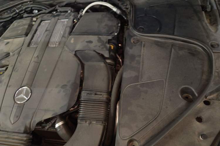 Used Mercedes-Benz S-Class 2017 S 320 L Business Model Engine Bay Right