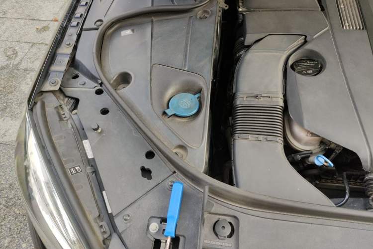 Used Mercedes-Benz S-Class 2017 S 320 L Business Model Engine Bay Right