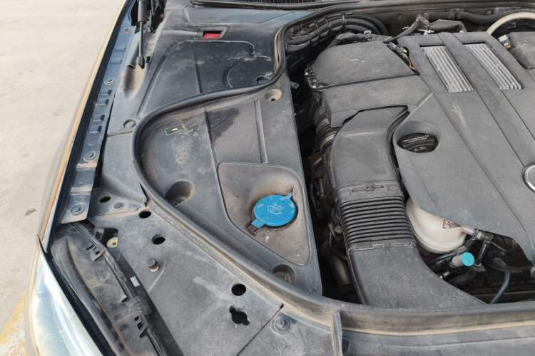 Used Mercedes-Benz S-Class 2017 S 320 L Business Model Engine Bay Right