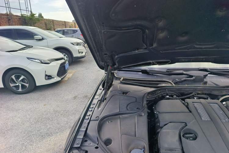Used Mercedes-Benz S-Class 2017 S 320 L Business Upgrade Edition Engine Bay Right