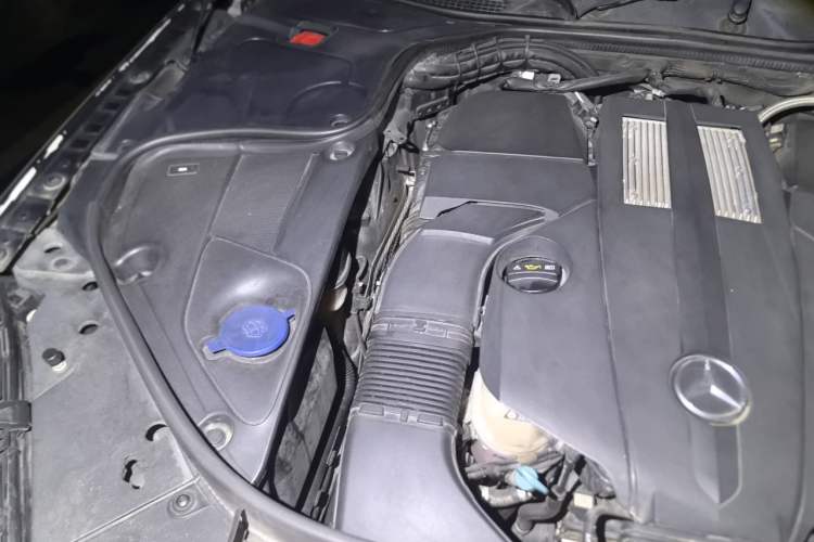 Used Mercedes-Benz S-Class 2017 S 320 L Business Model Engine Bay Right