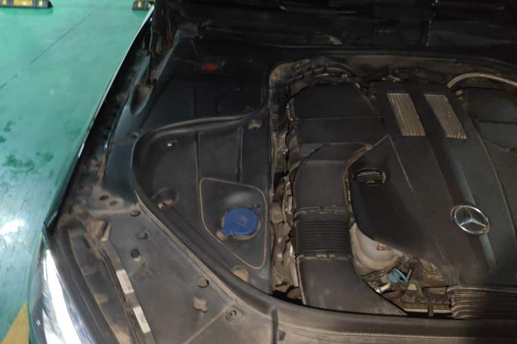 Used Mercedes-Benz S-Class 2017 S 320 L Business Model Engine Bay Right