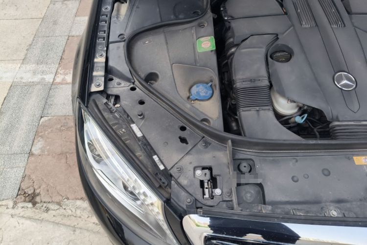 Used Mercedes-Benz S-Class 2017 S 320 L Luxury Model Engine Bay Right