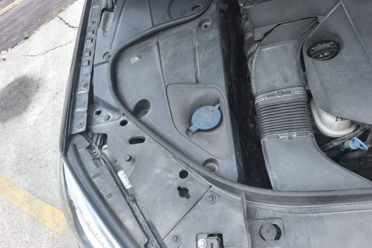 Used Mercedes-Benz S-Class 2017 S 320 L Business Model Engine Bay Right