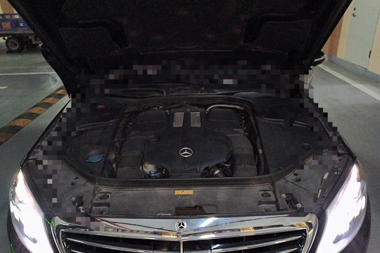 Used Mercedes-Benz S-Class 2017 S 400 L Engine Bay