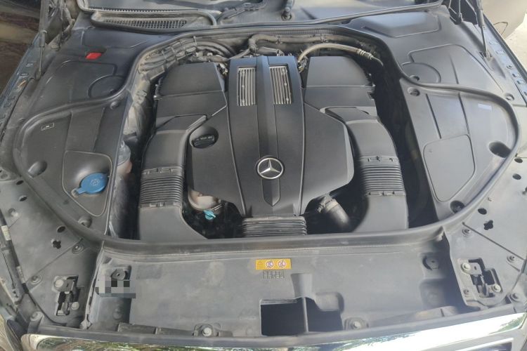 Used Mercedes-Benz S-Class 2017 S 400 L Engine Bay
