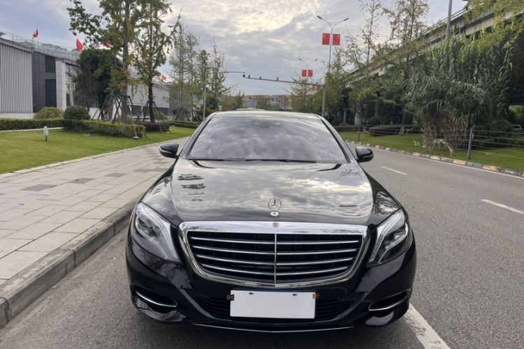 Used Mercedes-Benz S-Class 2017 S 320 L Business Model Exterior 1