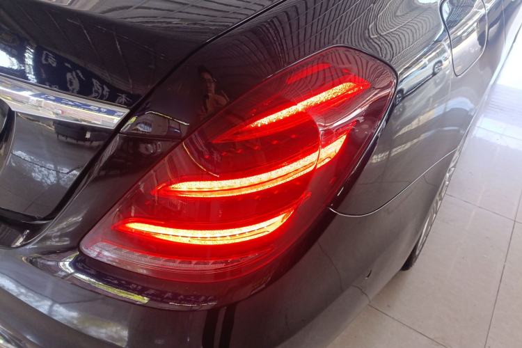 Used Mercedes-Benz S-Class 2017 S 320 L Business Model Exterior 1
