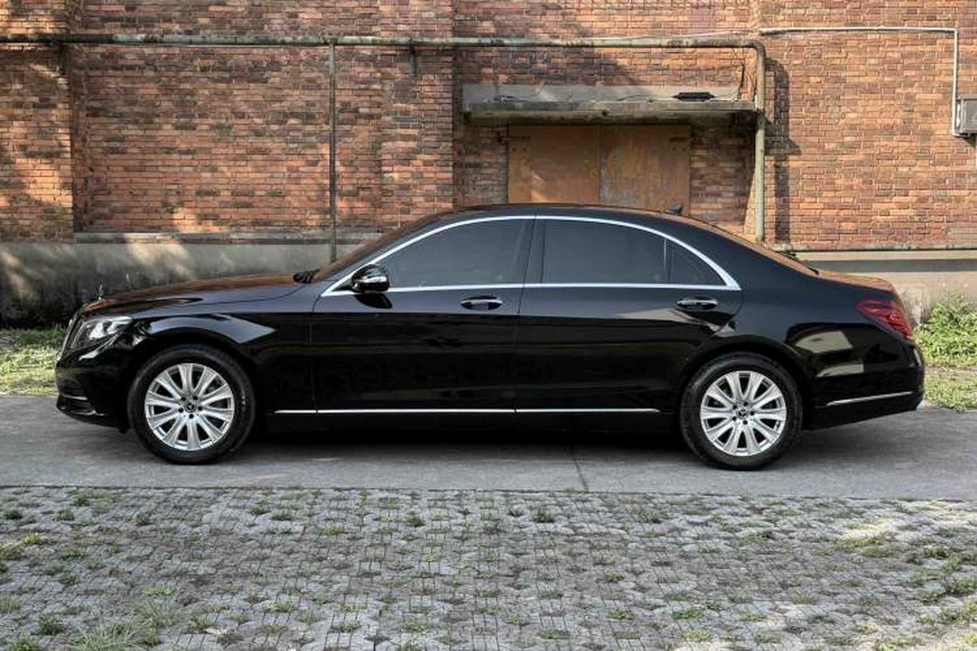 Used Mercedes-Benz S-Class 2017 S 320 L Business Model Exterior 1