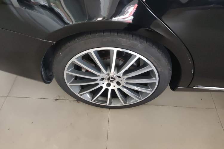 Used Mercedes-Benz S-Class 2017 S 320 L Business Model Exterior 4