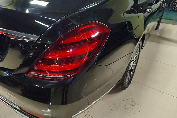 Used Mercedes-Benz S-Class 2017 S 320 L Business Model Exterior 6