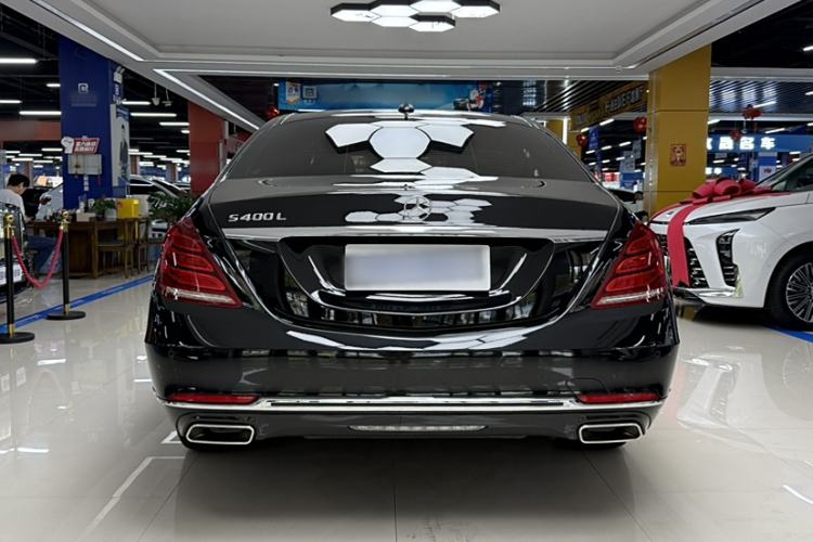 Used Mercedes-Benz S-Class 2017 S 320 L Luxury Model Exterior 7