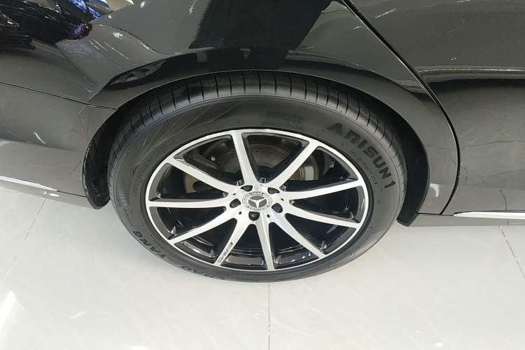 Used Mercedes-Benz S-Class 2017 S 320 L Business Model Exterior 8