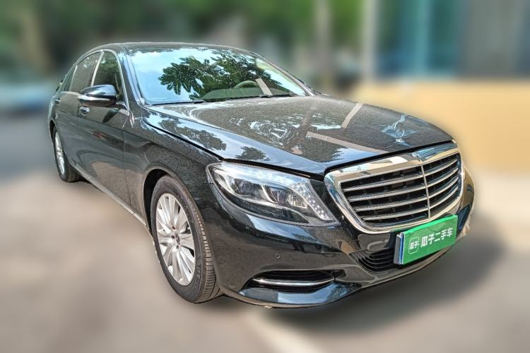 Used Mercedes-Benz S-Class  Front Right 45 Deg