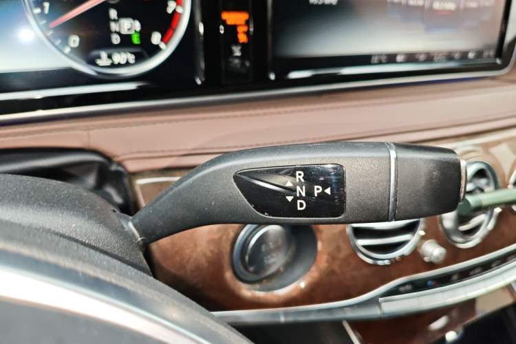 Used Mercedes-Benz S-Class 2017 S 320 L Luxury Model Gear Lever