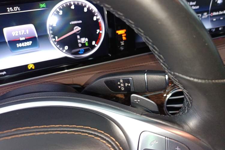 Used Mercedes-Benz S-Class 2017 S 320 L Business Model Gear Lever