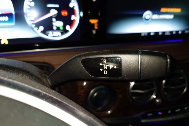 Used Mercedes-Benz S-Class 2017 S 320 L Business Model Gear Lever