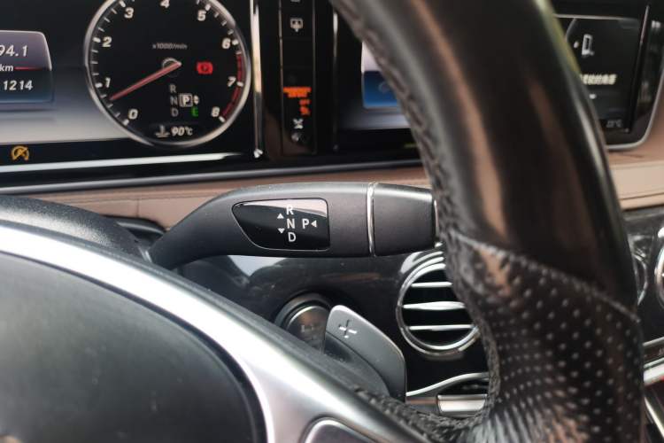 Used Mercedes-Benz S-Class 2017 S 400 L 4MATIC Gear Lever