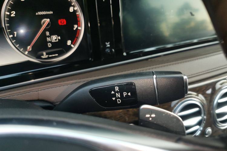 Used Mercedes-Benz S-Class 2017 S 320 L Business Model Gear Lever