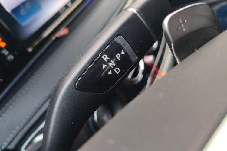 Used Mercedes-Benz S-Class 2017 S 400 L 4MATIC Gear Lever