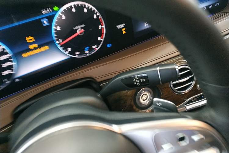 Used Mercedes-Benz S-Class 2017 S 320 L Business Model Gear Lever