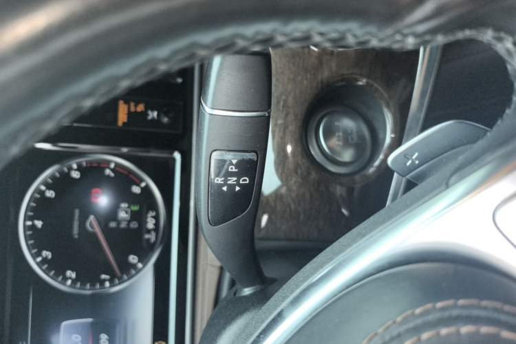 Used Mercedes-Benz S-Class 2017 S 320 L Business Model Gear Lever