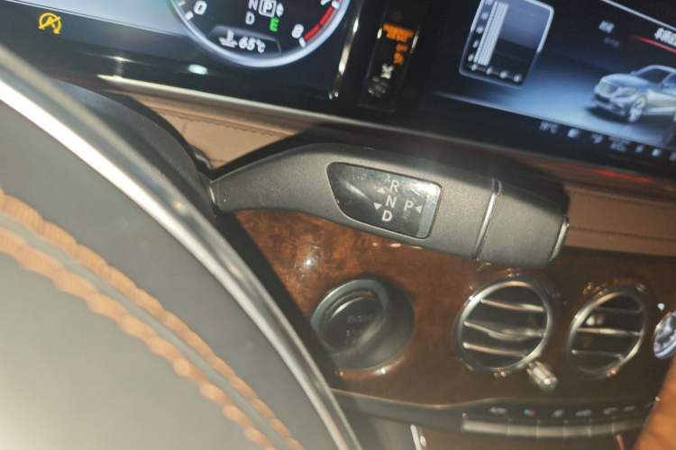 Used Mercedes-Benz S-Class 2017 S 320 L Luxury Model Gear Lever