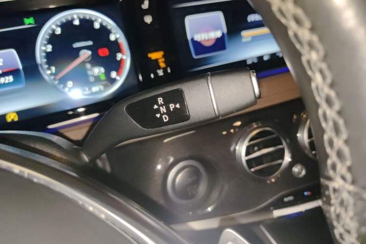 Used Mercedes-Benz S-Class 2017 S 400 L 4MATIC Gear Lever