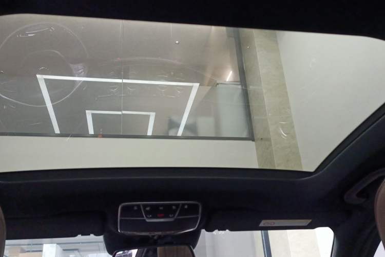 Used Mercedes-Benz S-Class 2017 S 320 L Business Model Headliner