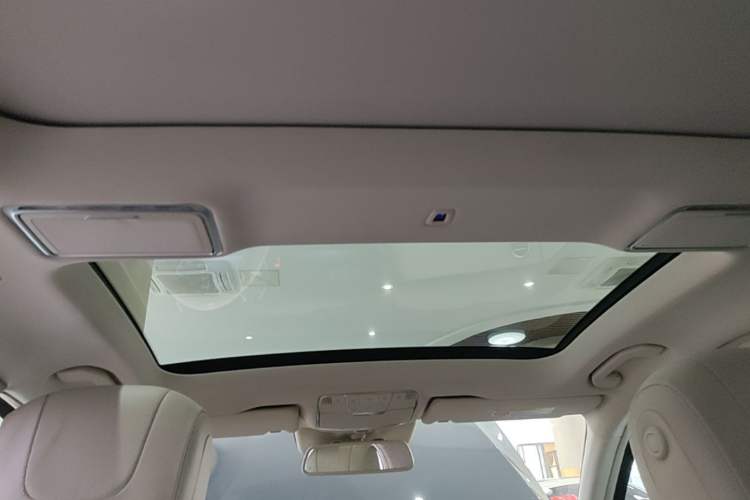 Used Mercedes-Benz S-Class 2017 S 320 L Business Model Headliner