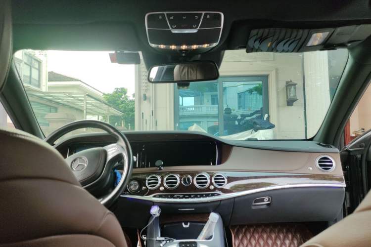 Used Mercedes-Benz S-Class 2017 S 320 L Business Model Headliner