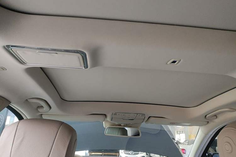 Used Mercedes-Benz S-Class 2017 S 320 L Business Model Headliner