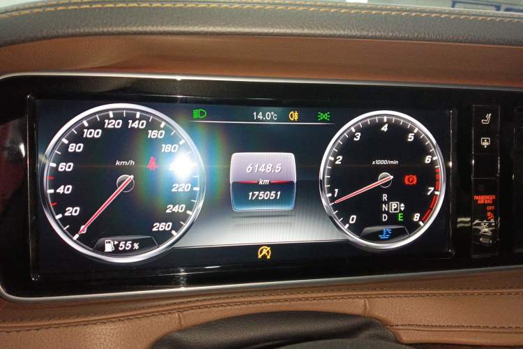 Used Mercedes-Benz S-Class 2017 S 320 L Business Model Instrument Cluster