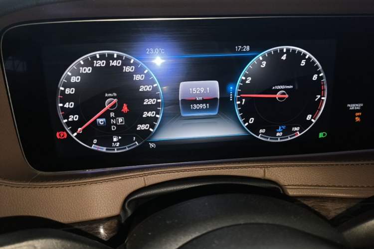 Used Mercedes-Benz S-Class 2017 S 320 L Business Model Instrument Cluster