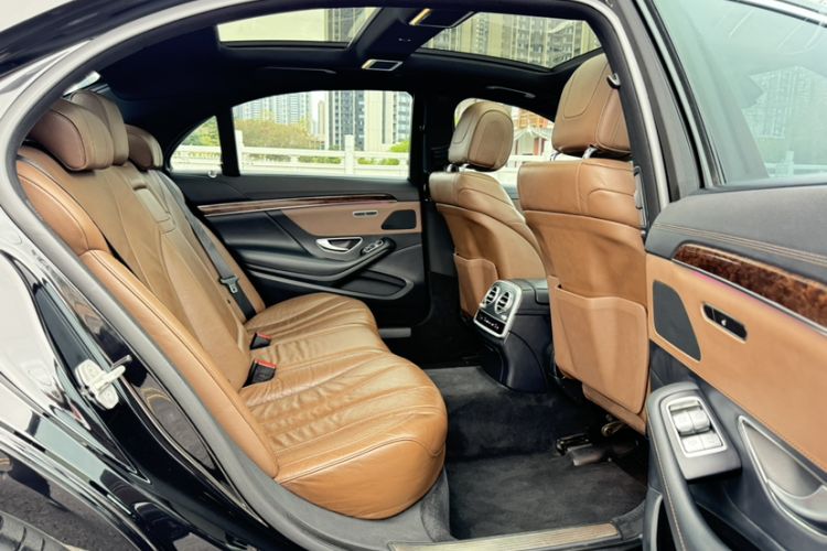 Used Mercedes-Benz S-Class 2017 S 320 L Business Model Interior 1