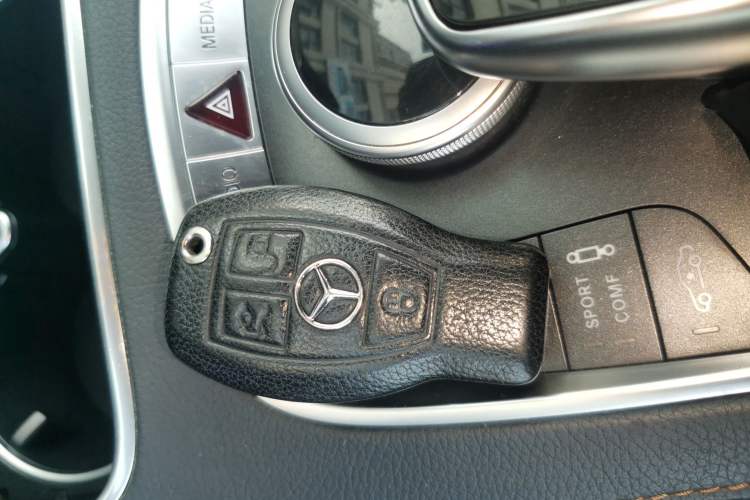 Used Mercedes-Benz S-Class 2017 S 320 L Business Model Interior 1