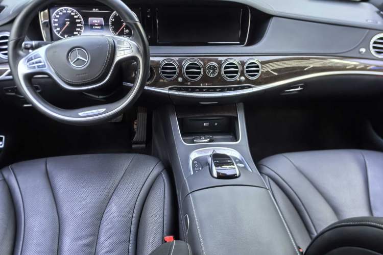 Used Mercedes-Benz S-Class 2017 S 320 L Business Model Interior 1